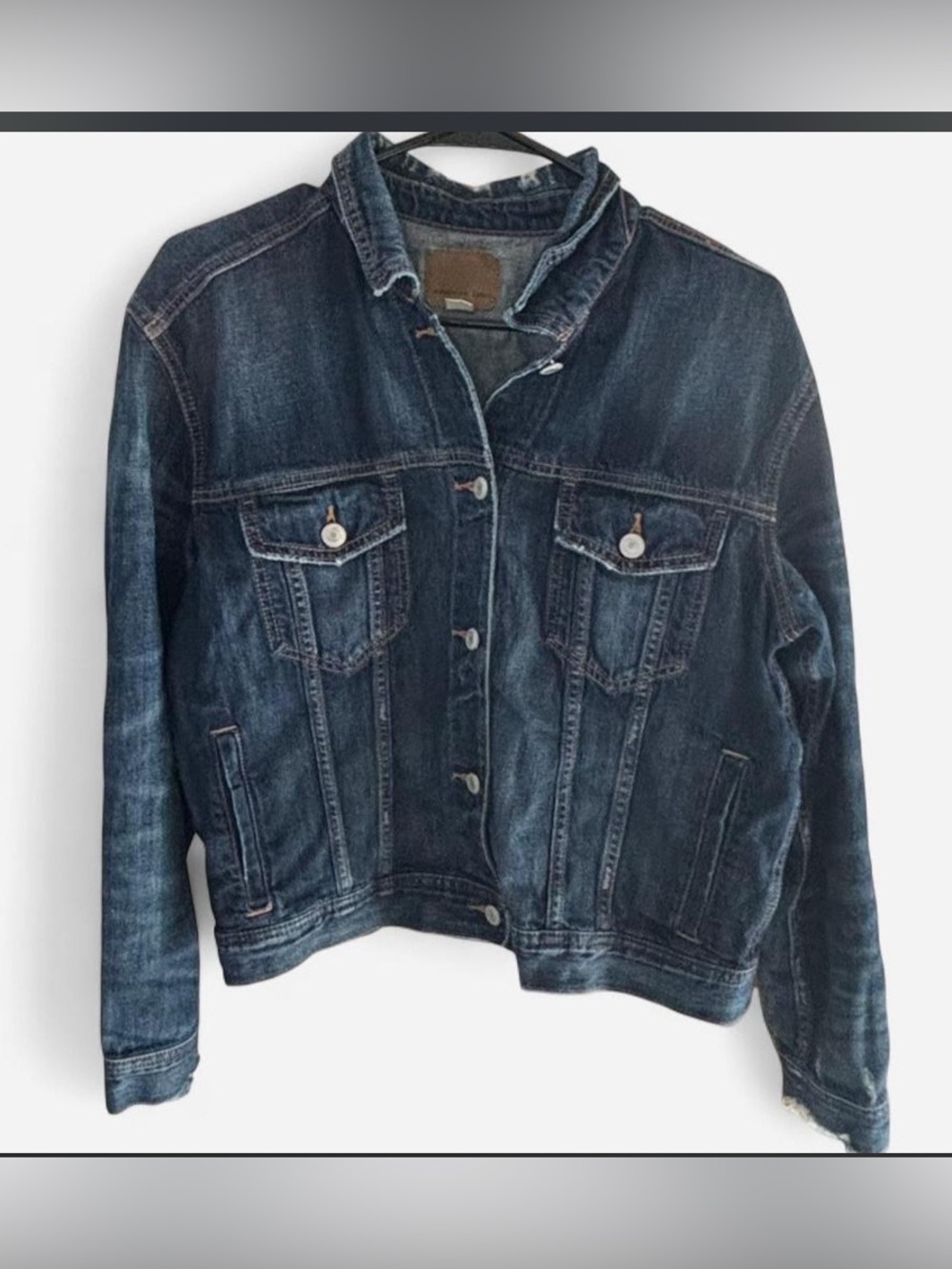 American Eagle Women’s Large Dark Wash Denim Jean Jacket Button Front Frayed cuf
